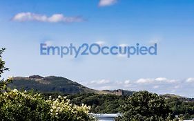 3 BED House w/Drive&Garden v/Fast WiFi near bioQuarter